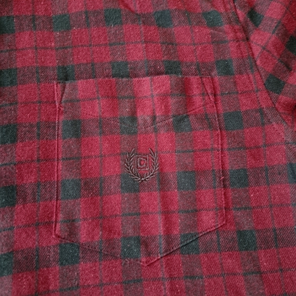 Chaps Plaid Flannel Shirt Performance Top Men's Medium Red Black Plaid Collared - Picture 6 of 8